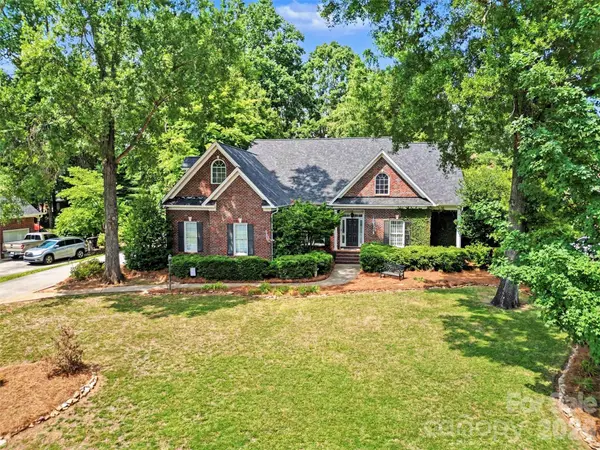 1484 Summit View DR, Rock Hill, SC 29732