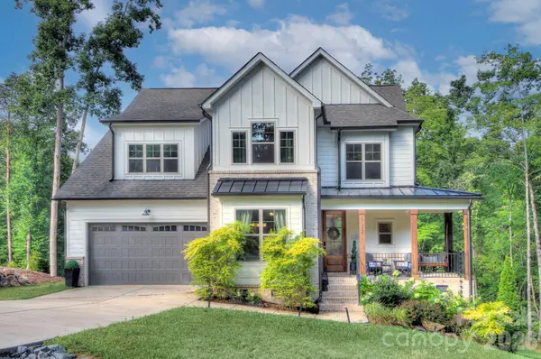 6672 Maple Spring CT, Denver, NC 28037
