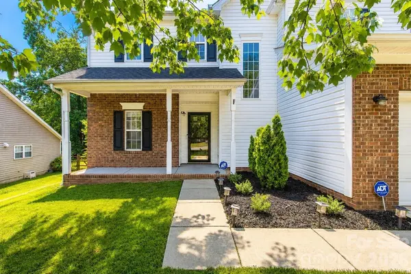 12819 Matisse LN, Charlotte, NC 28215