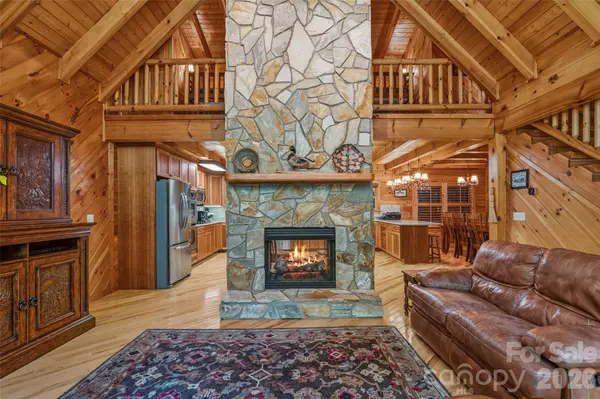 1482 Howard Moore RD, Hot Springs, NC 28743