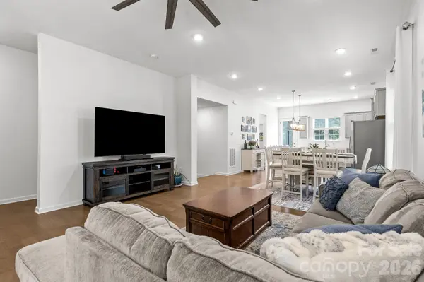 9432 Ainslie Downs ST, Charlotte, NC 28273