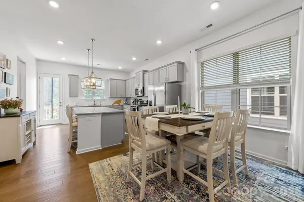 9432 Ainslie Downs ST, Charlotte, NC 28273