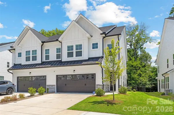 6023 Corbin Woods CT, Charlotte, NC 28226