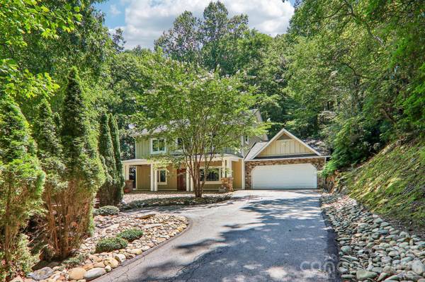 10 Cedar DR, Mills River, NC 28759