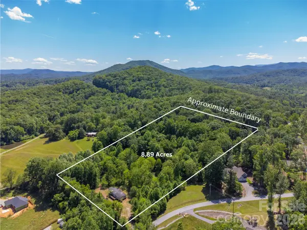 27 Shep DR, Mills River, NC 29759