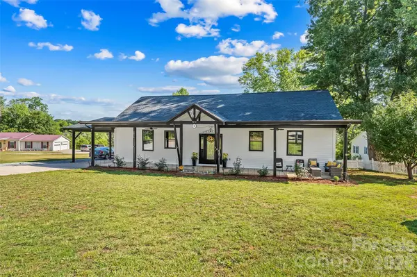 4816 Klutz PL, Granite Falls, NC 28630
