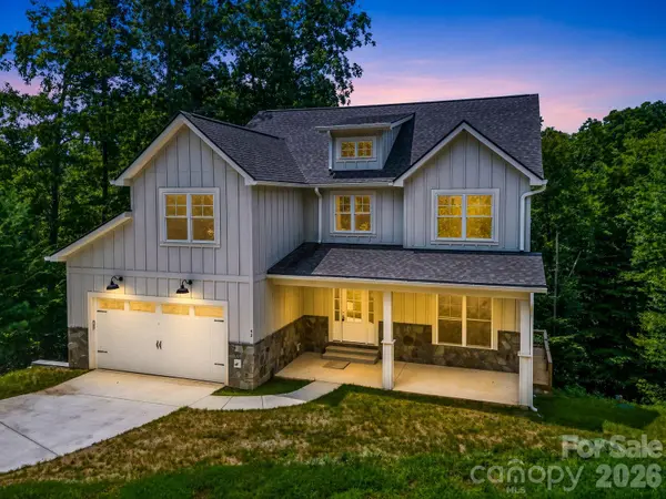 42 Stone Crest Mountain DR, Black Mountain, NC 28711