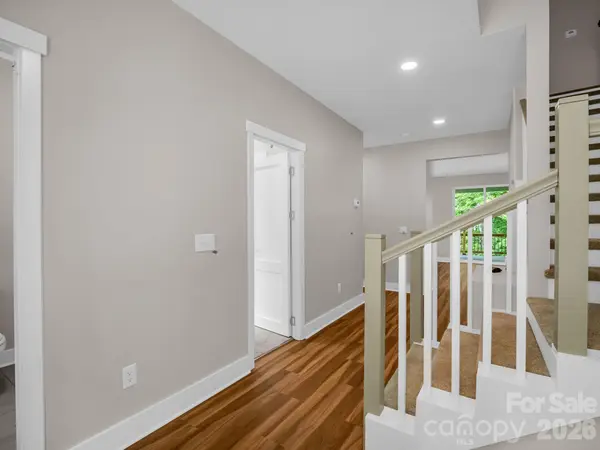 50 Stone Crest Mountain DR, Black Mountain, NC 28711