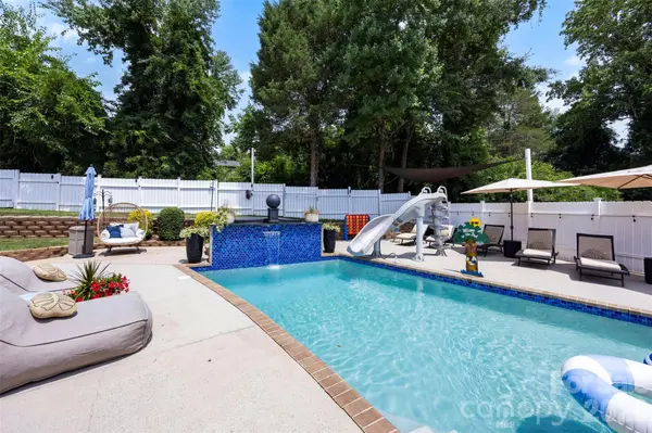 200 Brooks DR, Stanley, NC 28164