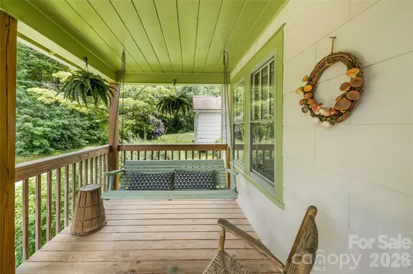 50 Rocky Branch RD, Waynesville, NC 28786
