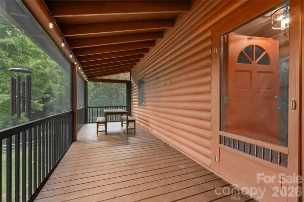 729 Joe Carver RD, Waynesville, NC 28785