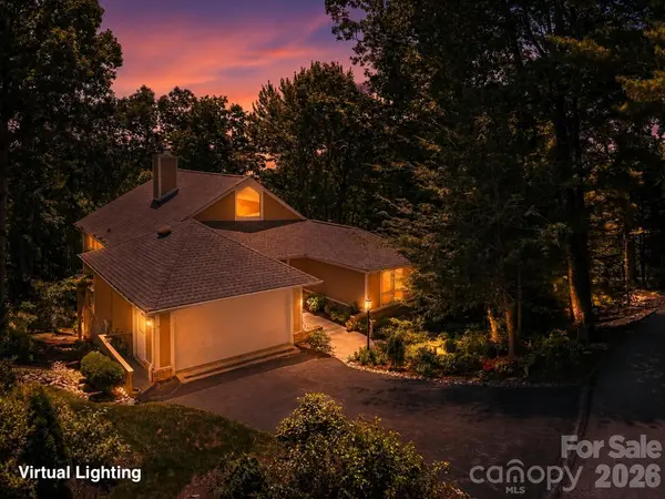 210 Claymoor CT, Flat Rock, NC 28731