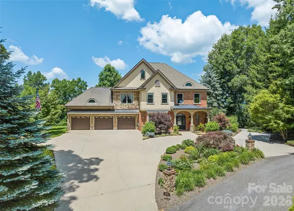 106 Coyote RDG, Maggie Valley, NC 28751