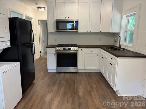 1107 S Meeting ST, Statesville, NC 28677