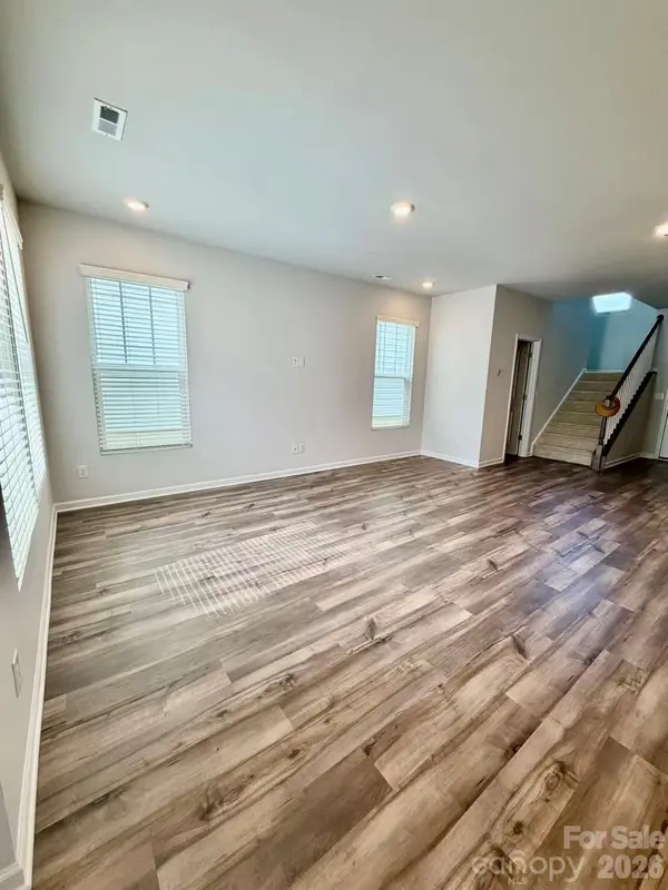 325 Johnston DR, Pineville, NC 28134
