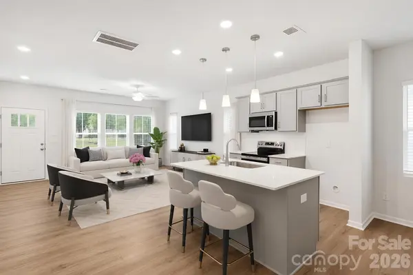 5853 Tuckaseegee RD, Charlotte, NC 28208