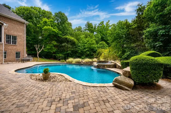 8801 Nellie LN, Waxhaw, NC 28173