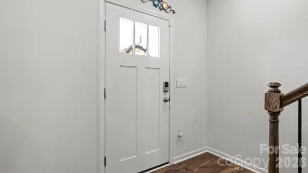 110 Meadow View DR, Statesville, NC 28677