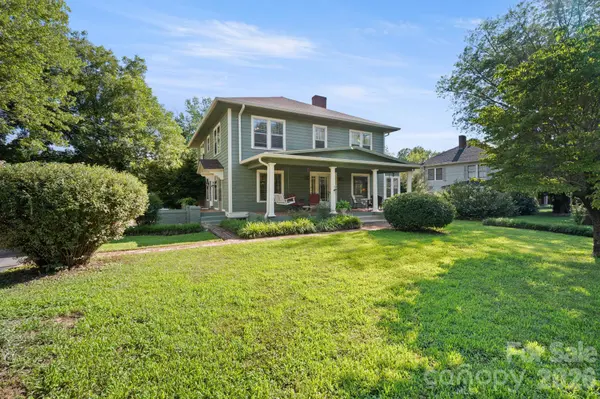 313 E Main ST, Morganton, NC 28655