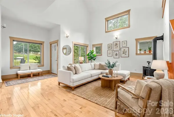 337 Sand Hill RD, Asheville, NC 28806