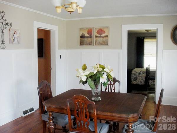 501 W Ryder AVE, Landis, NC 28088