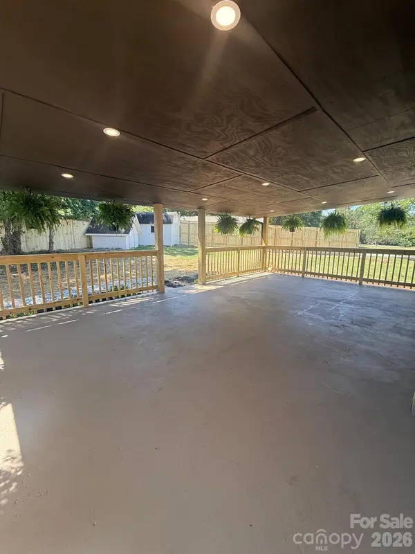 625 Lakeview RD, Salisbury, NC 28147