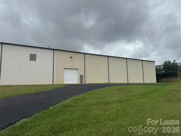 645 11TH Avenue BLVD SE, Hickory, NC 28602