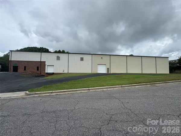 645 11TH Avenue BLVD SE, Hickory, NC 28602