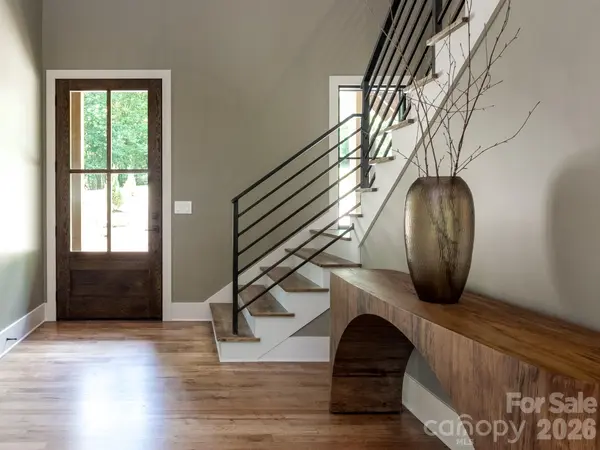 465 Mountain Brook TRL, Brevard, NC 28712