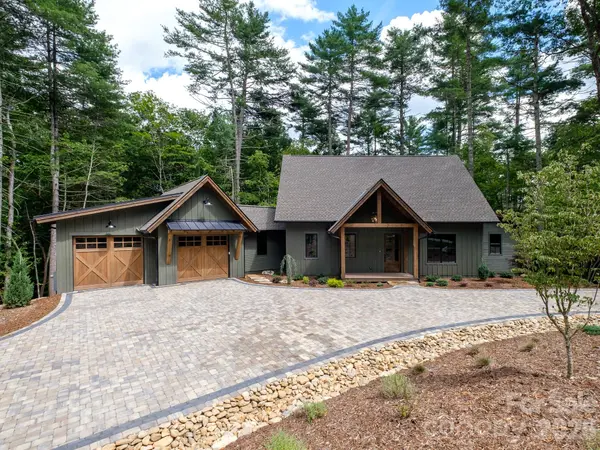 465 Mountain Brook TRL, Brevard, NC 28712