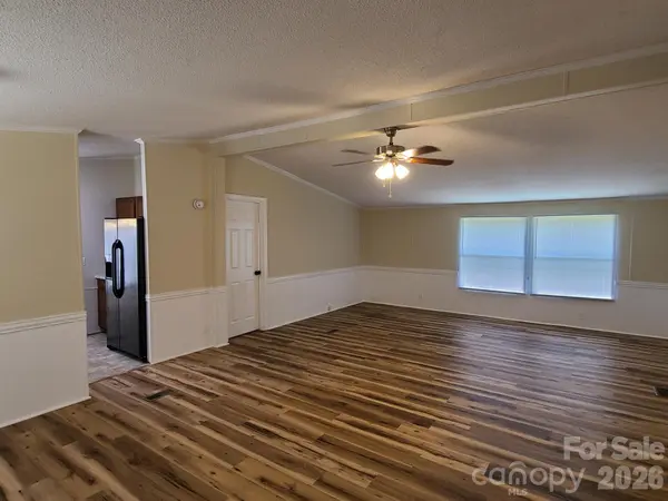 3111 Redbud PL, Lenoir, NC 28645