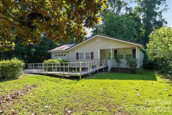 4494 Market ST, Loris, SC 29569