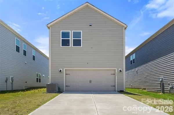 613 Cedar Knoll CIR, Pineville, NC 28134