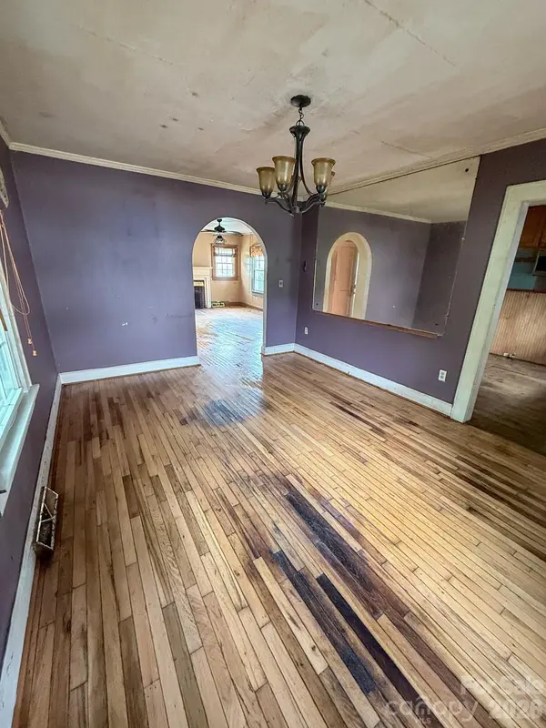 111 S Belvedere AVE, Gastonia, NC 28054