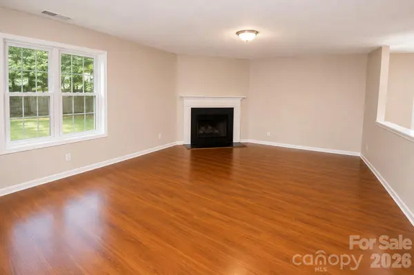 1914 Treefrog CT, Charlotte, NC 28262