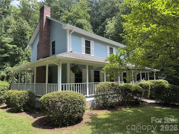 1064 Maplewood CT, Hendersonville, NC 28791