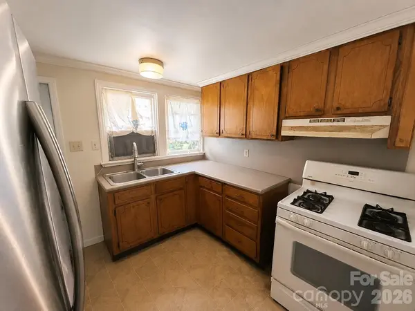 312 S Miller AVE, Statesville, NC 28677