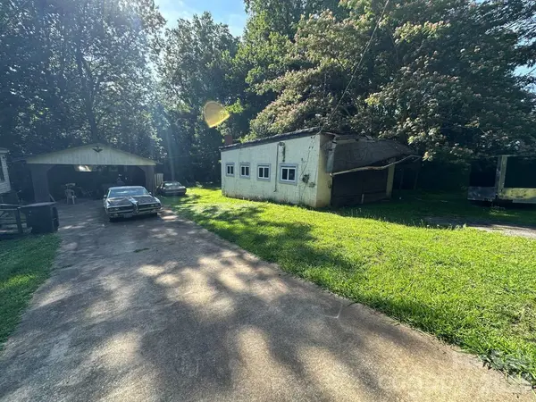 310 S Miller AVE, Statesville, NC 28677
