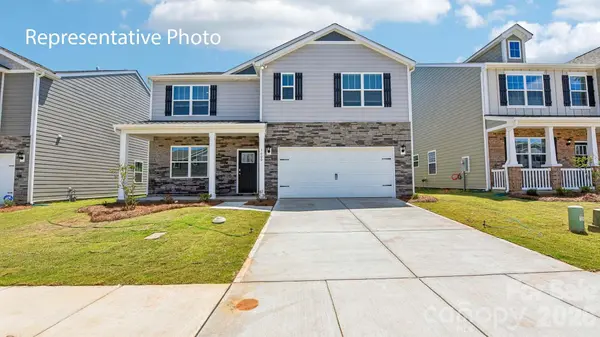 621 Dazzle LOOP, Newton, NC 28658