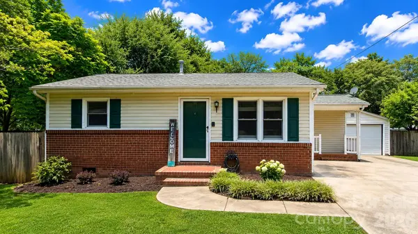 5313 Clearwater Lake RD, Mount Holly, NC 28120
