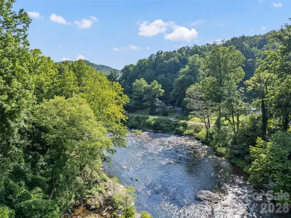 119 Whitewater DR, Cherokee, NC 28719