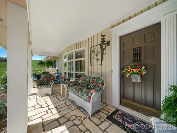 1617 California Creek RD, Mars Hill, NC 28754