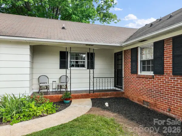115 Bent Creek Ranch RD, Asheville, NC 28806
