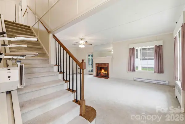783 Skyland DR, Sylva, NC 28779