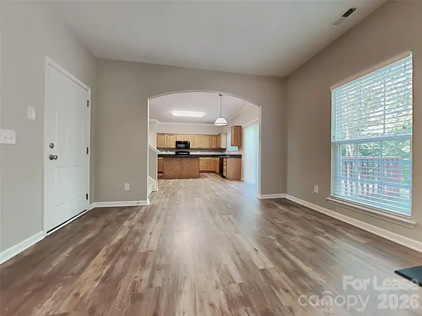 1909 Thorn Crest DR, Waxhaw, NC 28173