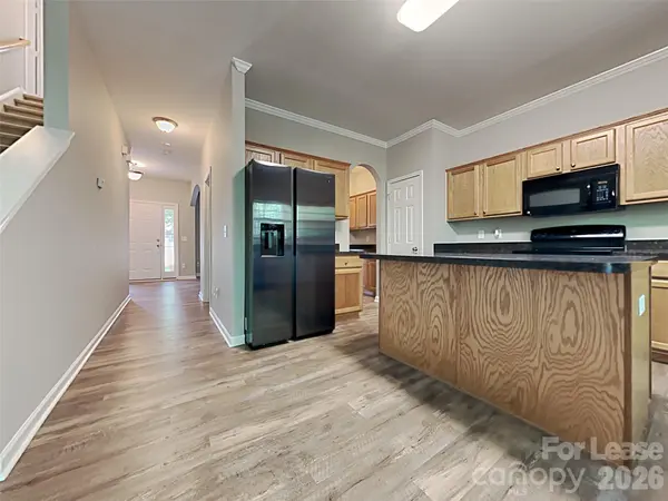 1909 Thorn Crest DR, Waxhaw, NC 28173