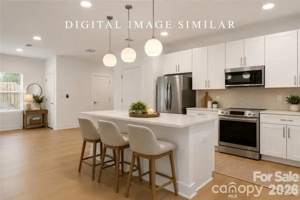 6202 Linda Vista LN, Charlotte, NC 28216