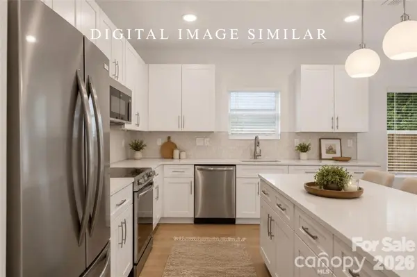 6202 Linda Vista LN, Charlotte, NC 28216