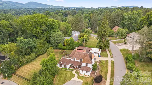 42 Cranford RD, Asheville, NC 28806