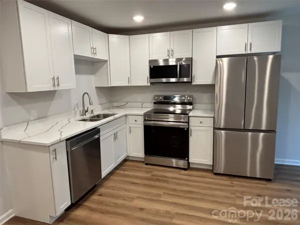6211 Spanish Oak RD, Charlotte, NC 28227